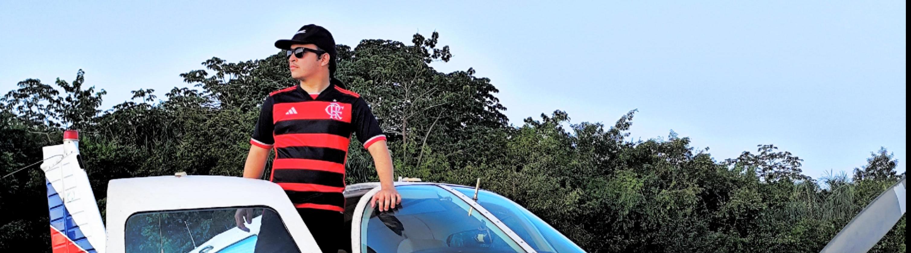 Gustavo  Queiroz 